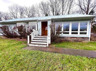 1390 Downwood Manor Dr, Morgantown, WV