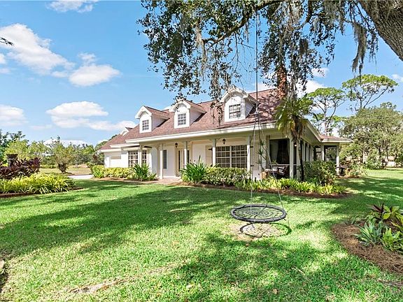 4th image of 18301/311 Panther Trail LN