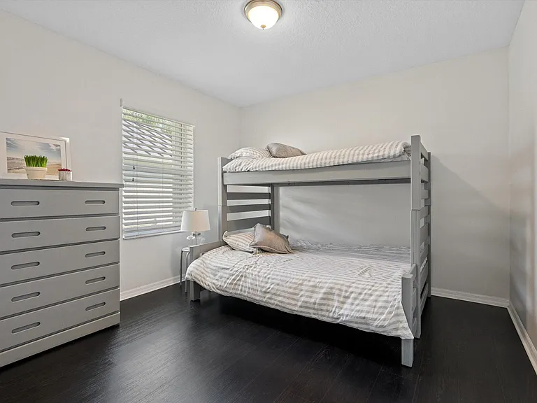 1871 Corsica Dr — Photo 32