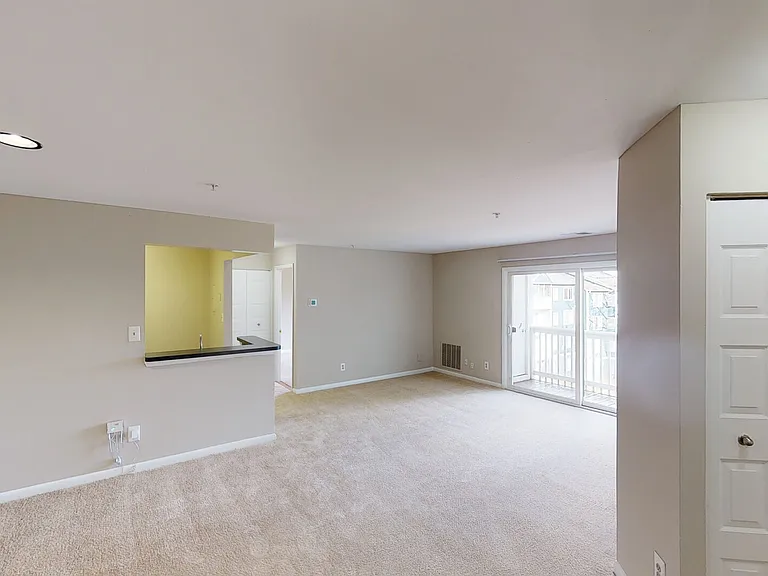 Canterbury Apartments — Photo 20
