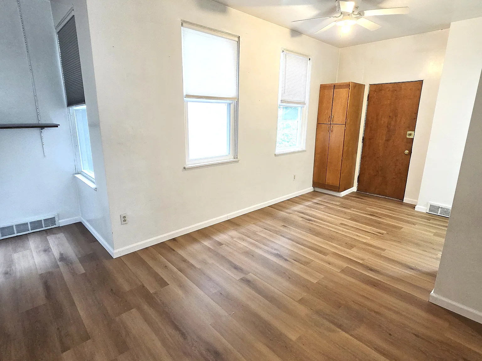2 bed, 988 sqft, $1,700 — Photo 4