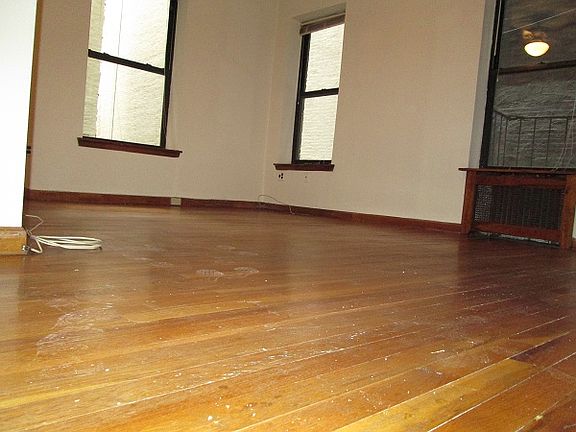 3rd image of 200 W 85th St APT 2B