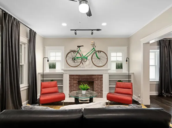 7432 Pennsylvania Ave, Kansas City, MO 64114