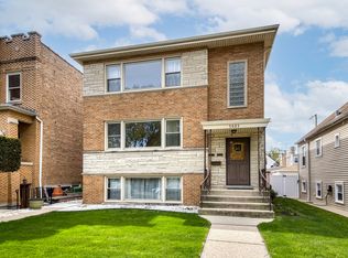 5025 W Roscoe St, Chicago, IL 60641