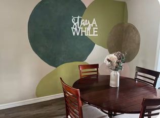 426 N Donahue Dr APT 5, Auburn, AL 36832