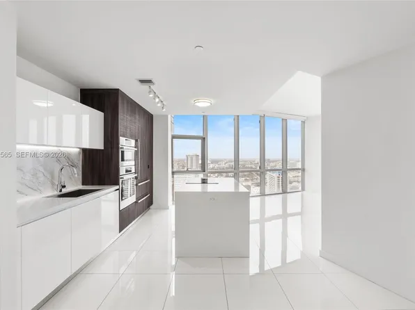 851 NE 1st Ave Unit 3202, Miami, FL 33132