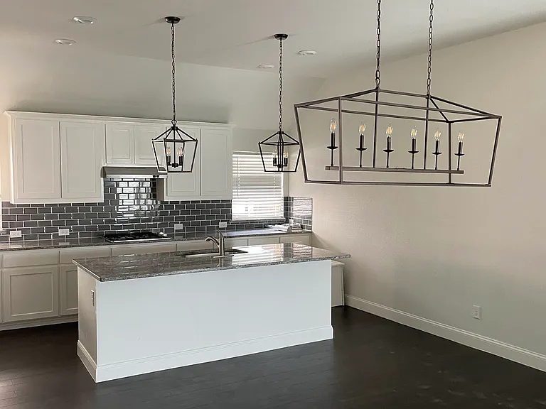 518 Overton Ave — Photo 5
