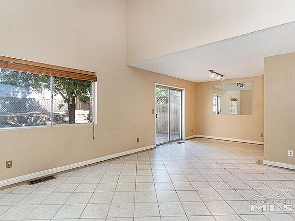 4th image of 2792 Ashley Park Dr