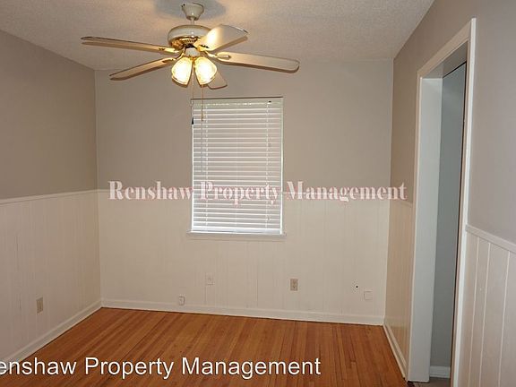 4th image of 4757 Hillmont Ave