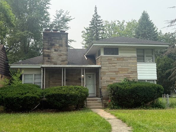 2906 Lincoln Way W