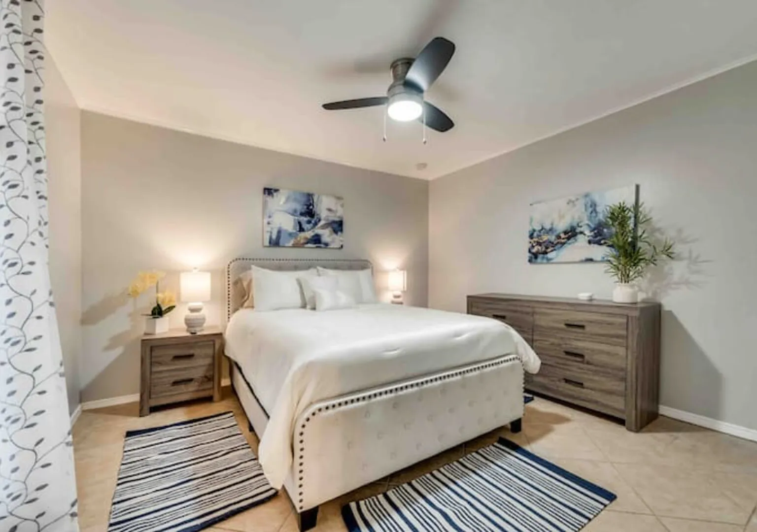 GP64A World Cup Stay - 10 min to AT&T - Sleeps 6 - Free Parking — Photo 2