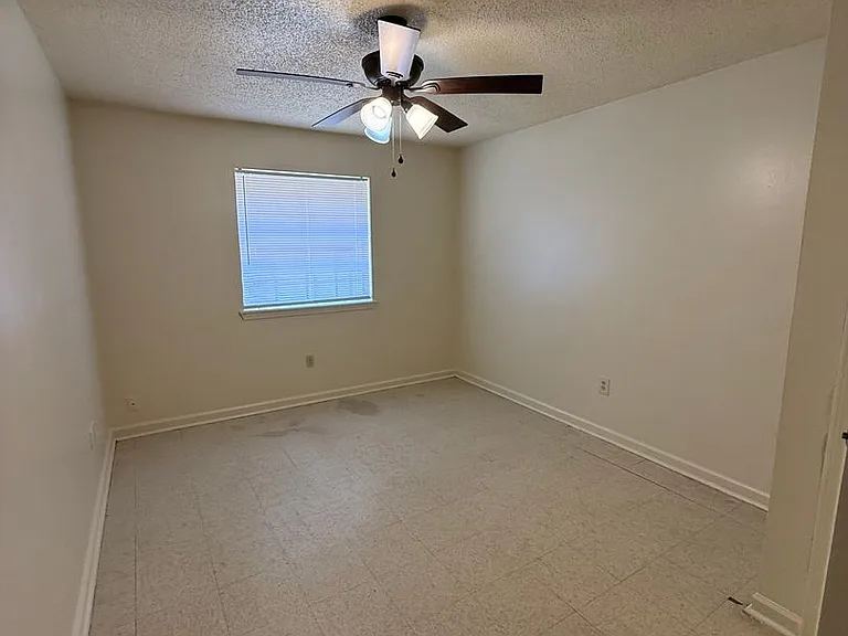 8714 Gsri Ave — Photo 9