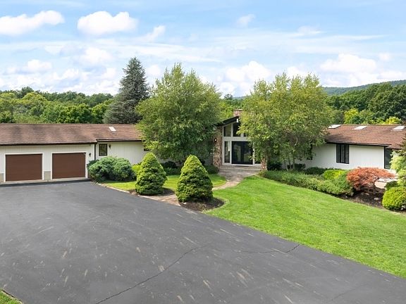 2nd image of 90 Phillips Rd