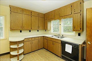 5th image of 133 Bansill Dr