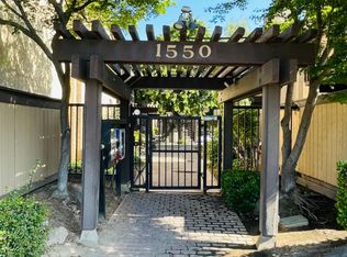 1550 W Ashlan Ave APT 244, Fresno, CA