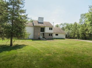 4628 Erin Ct, Ann Arbor, MI 48105