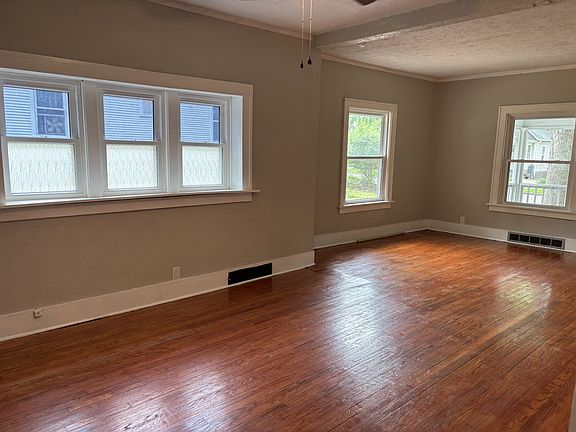 4th image of 1541 32nd St