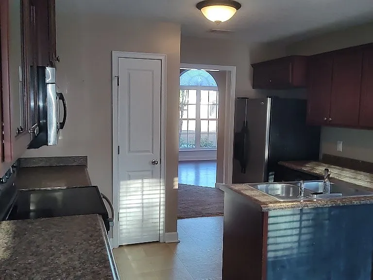 203 Augusta Way — Photo 6