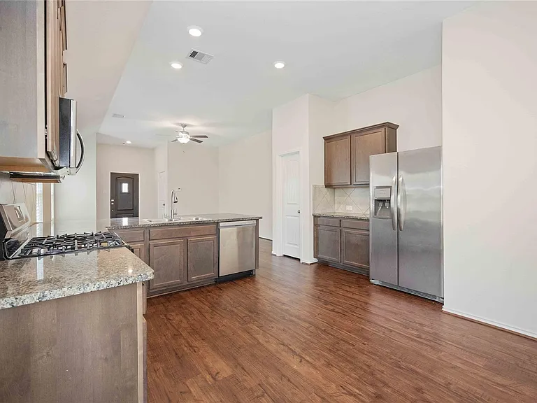 26038 Quiet Field Ct — Photo 6