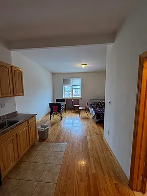Rented by Safeguard Realty Management | media 2