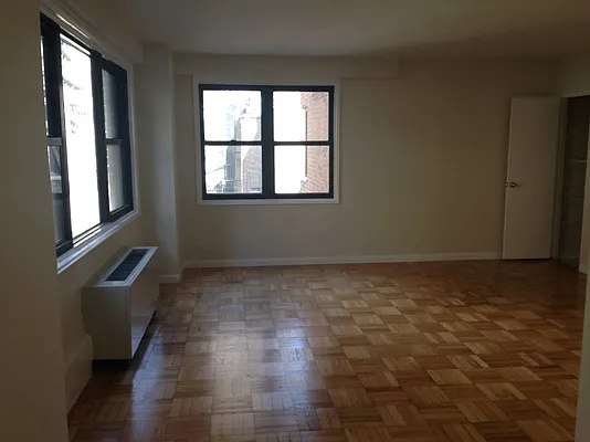 Rented by Stonehenge NYC LLC | media 10