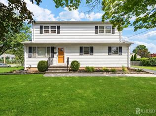 48 Tabb Ave, Piscataway, NJ 08854