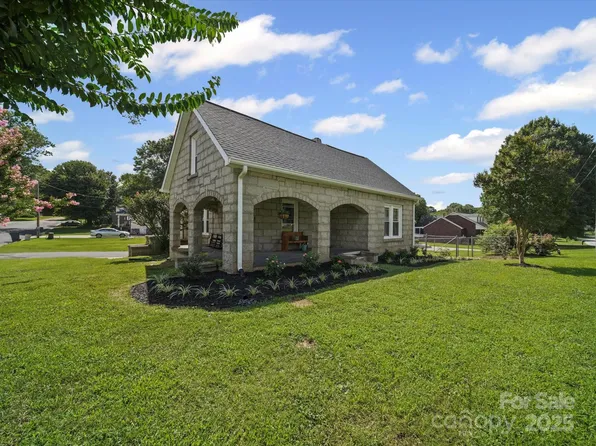 601 S Chapel St, Landis, NC 28088
