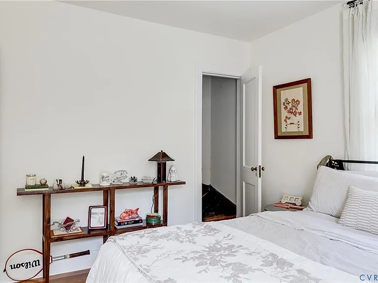 1025 Taylor Ave — Photo 15