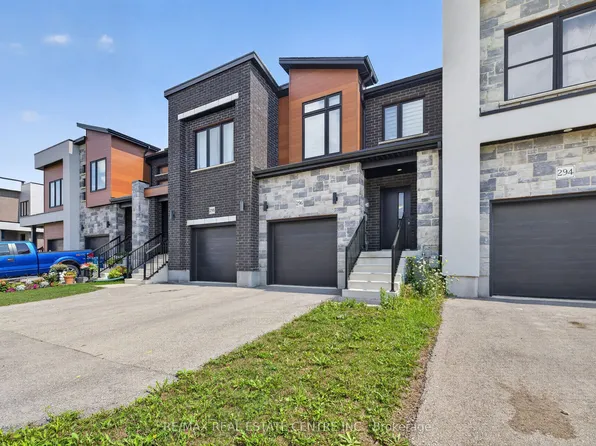 296 Bradshaw Dr, Perth East, ON N5A 0C5