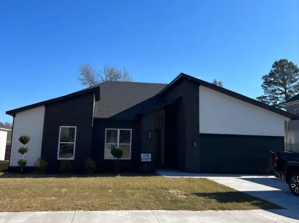 1440 Ronnie Weaver Dr, Conway, AR 72034