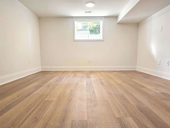 5th image of 115 Chesley St