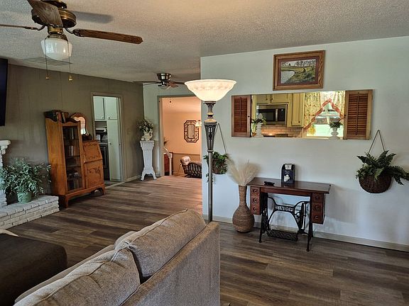 3rd image of 20972 Rye Creek Rd