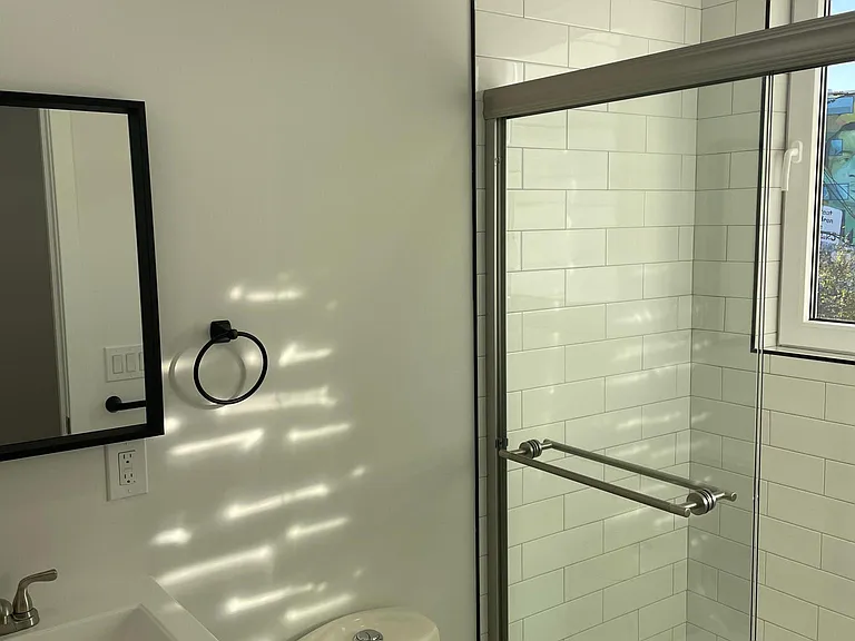 2203 W Thompson St #B — Photo 8
