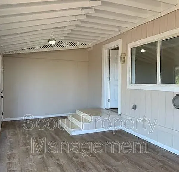 1285 Alta Vista Dr #2 — Photo 5