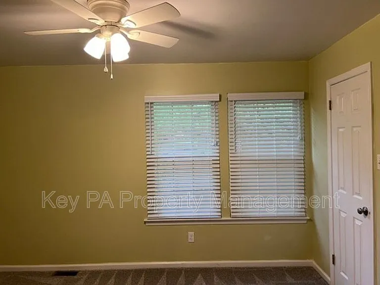 803 Bradford Ter — Photo 22