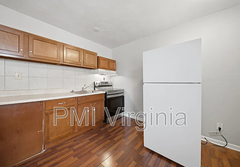417 E Little Creek Rd #4 — Photo 6