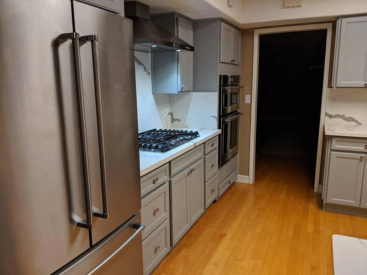 19060 Portos Dr — Photo 2