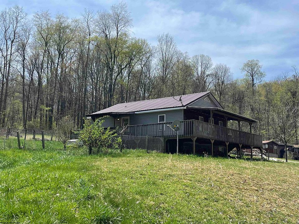 1st image of 145 Pine Ln