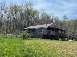 145 Pine Ln, Kingwood, WV 26537