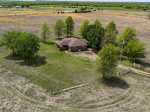 2nd image of 384045 E 1040th Rd