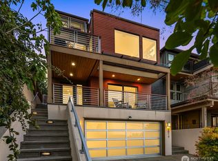 2619 Warren Avenue N, Seattle, WA 98109