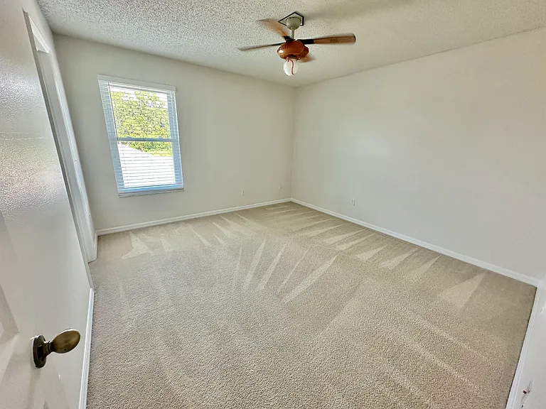 107 Keystone Crest Ct — Photo 21