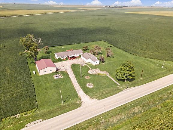 4th image of 2225 E 1700th Rd