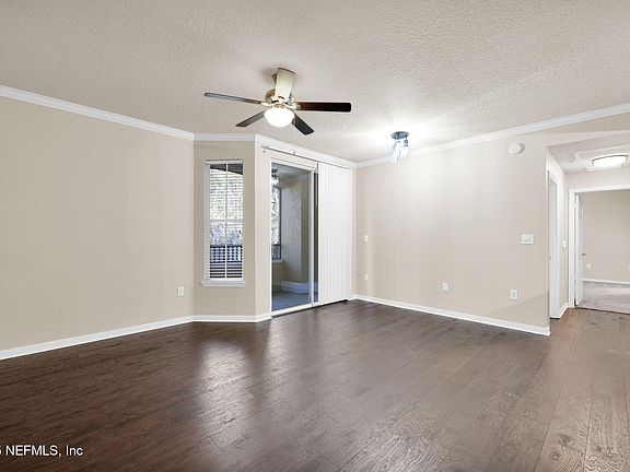 4th image of 8539 GATE Parkway W #624