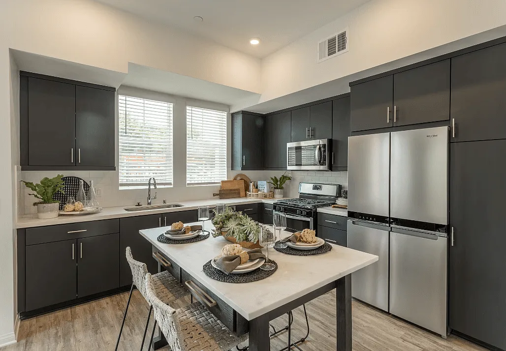Citron Apartment Homes — Photo 3