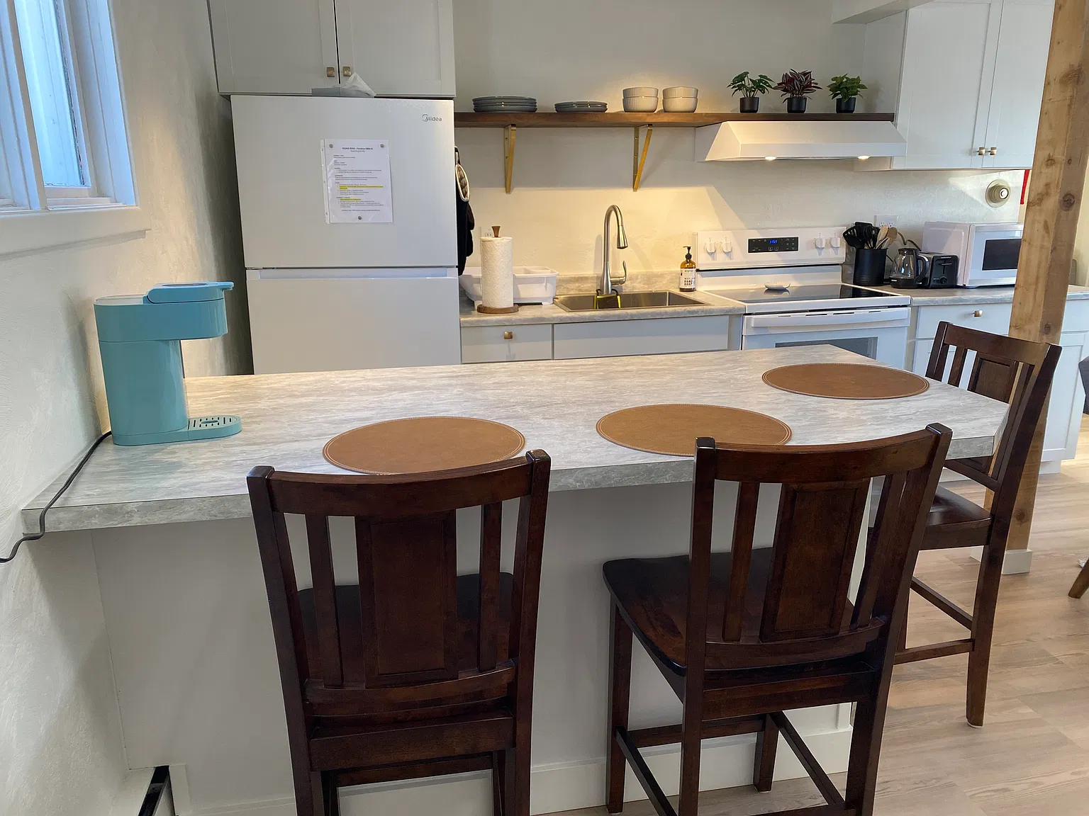 2 bed, 570 sqft, $1,875 — Photo 2