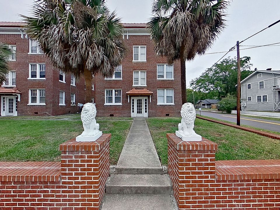 1st image of 2619 College St #2