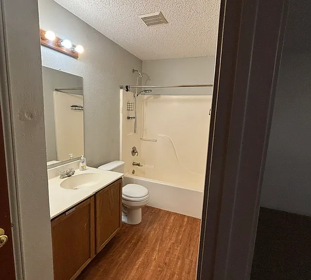 1005 Dartmouth Ave — Photo 12