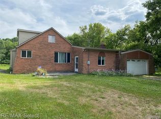 11068 Lapeer Rd, Davison, MI 48423