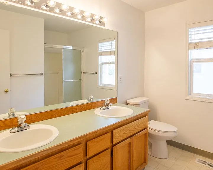 8471 SW Bonaventure Ln — Photo 18